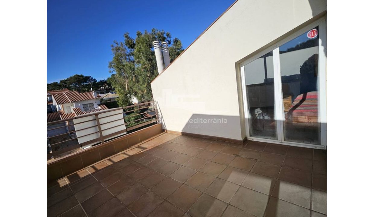 529567_60923617044_0287b6dd-b78f-474c-8c88-eaf0200adf72