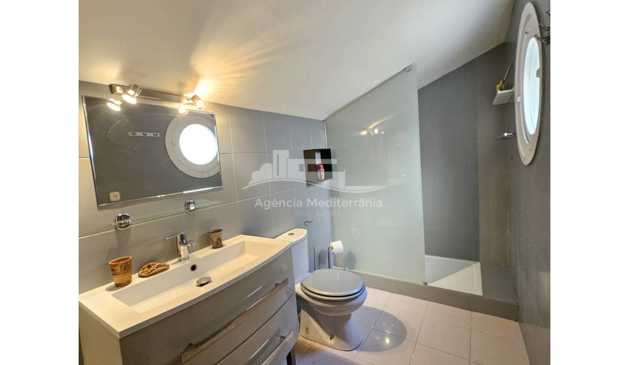 529567_60923617044_30ddfca9-10e1-4cb9-8a36-b8ca178ab9e4