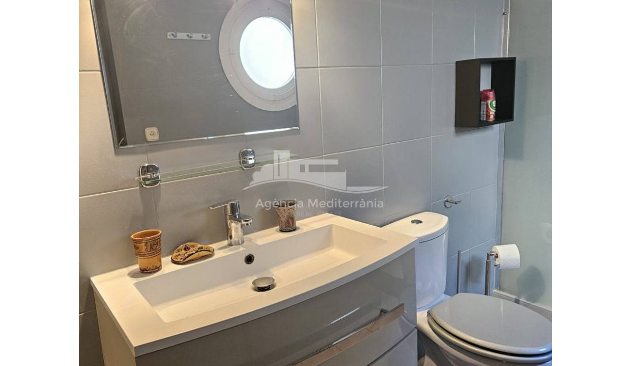 529567_60923617044_a445e39f-6f92-47fe-b1f1-6ca392226f05