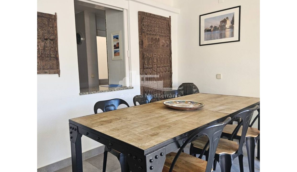 529567_60923617044_b46c55b5-9a57-4fa3-a894-8e1b88f7f75c