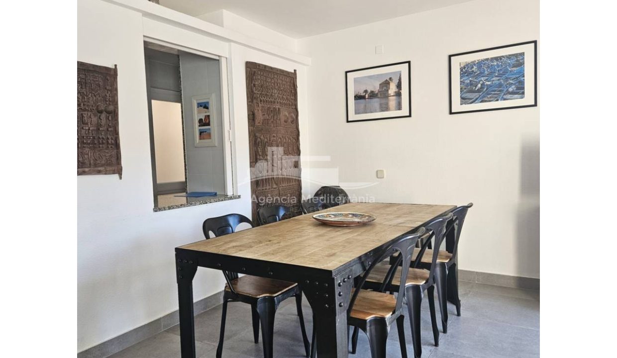 529567_60923617044_f3b793f2-363b-46cc-aa04-5958064a18da