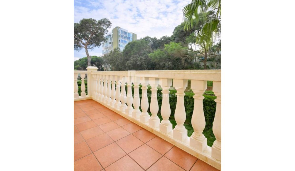 529567_61697184560_5cc01256-3d5b-40ad-a1d7-8c511019c8d7