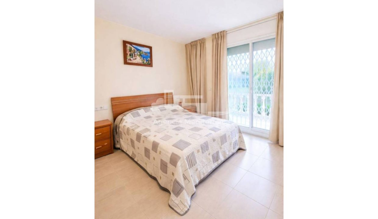 529567_61697184560_736c084f-440f-4354-98d2-b6691a8d149f