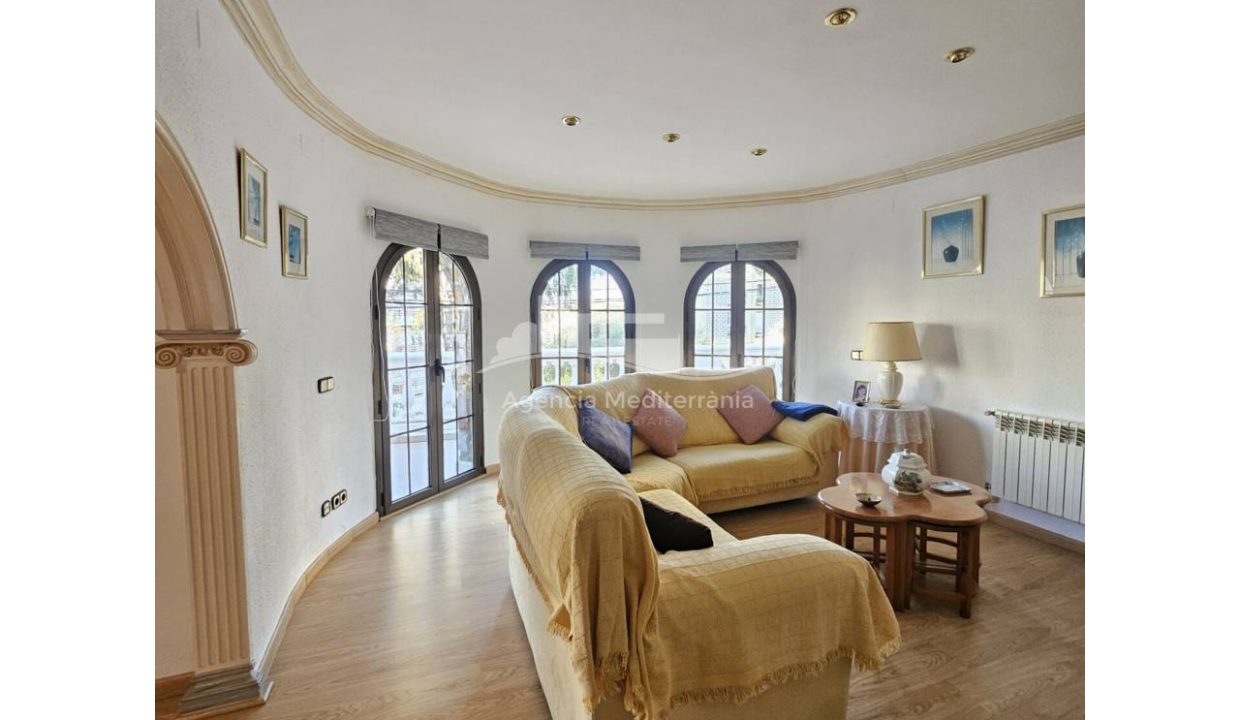 529567_62520396258_4b9dd7ce-b1de-4770-af30-d3f5ca5b0700