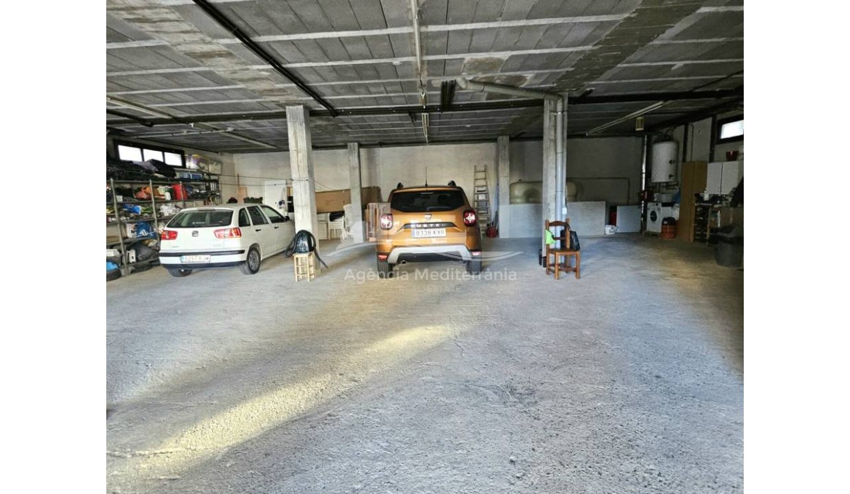 529567_62520396258_a965e724-68bd-409a-b2af-a00ea40465c3