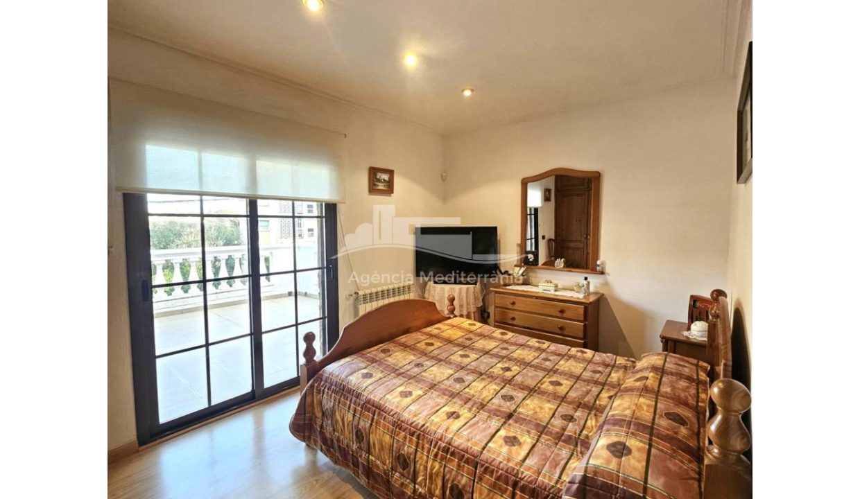 529567_62520396258_f3dde5be-4fcf-4807-87fe-f9398e97b1c2