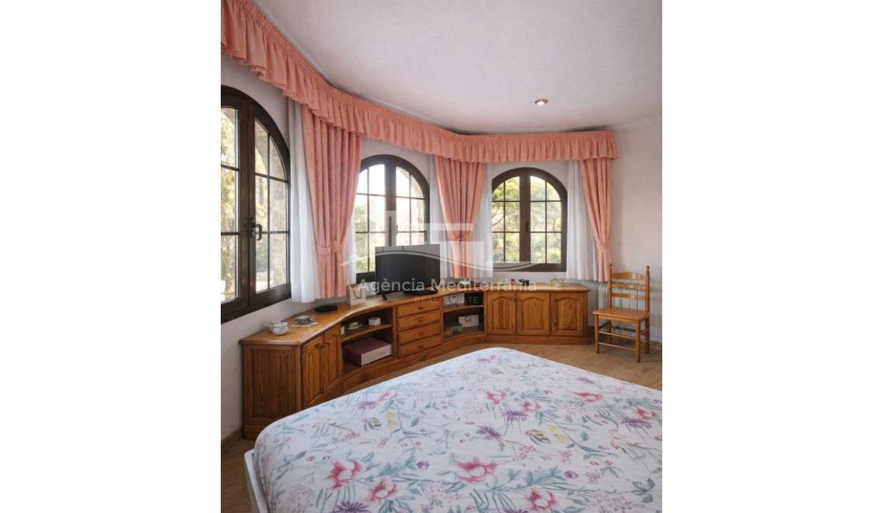 529567_62520396258_ff8559f4-43c7-4193-91e1-ffefa5dc088b