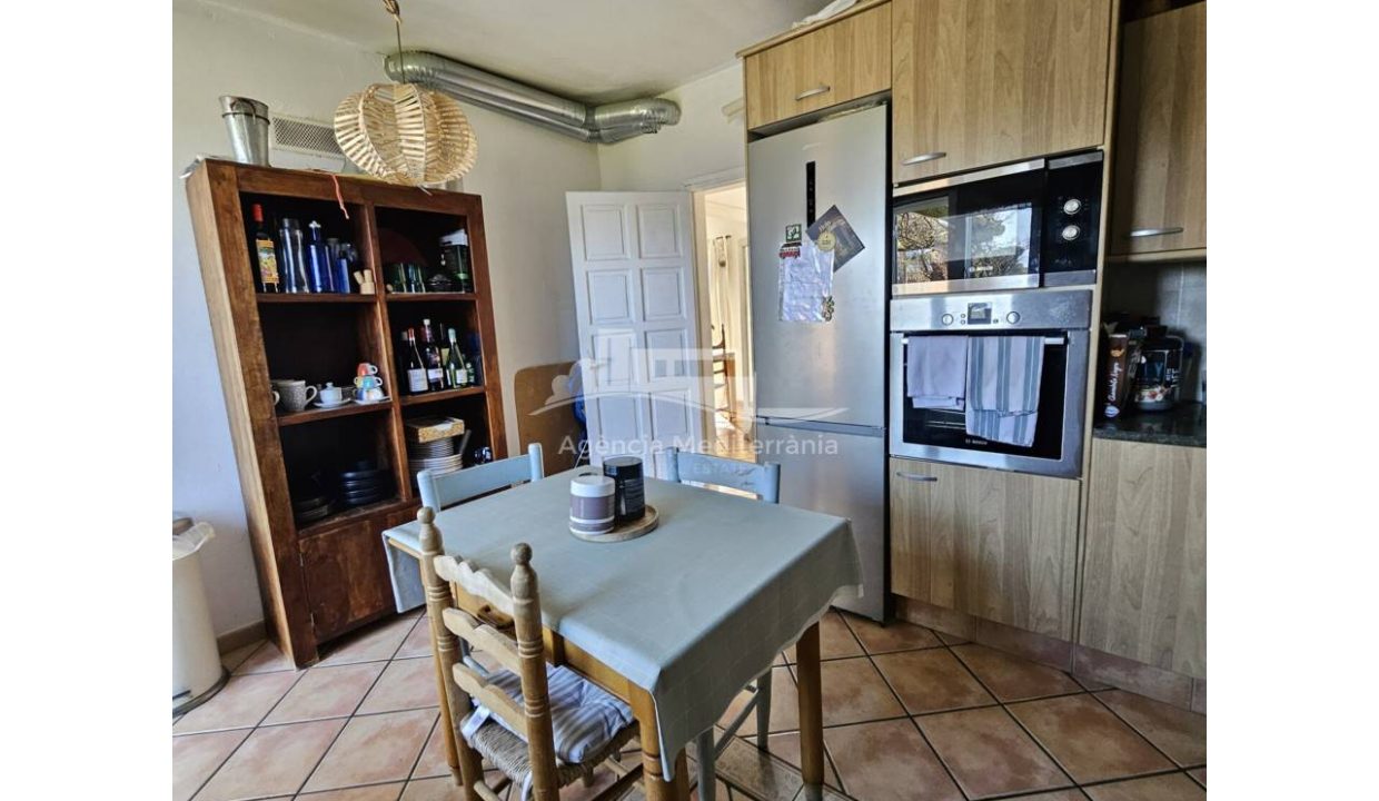 529567_63394799833_6286f06b-a0ad-4e0f-b05f-9dfbcfbd9415